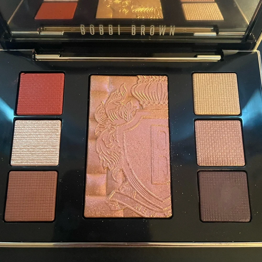 New Bobbi Brown palette - Picture 2 of 4